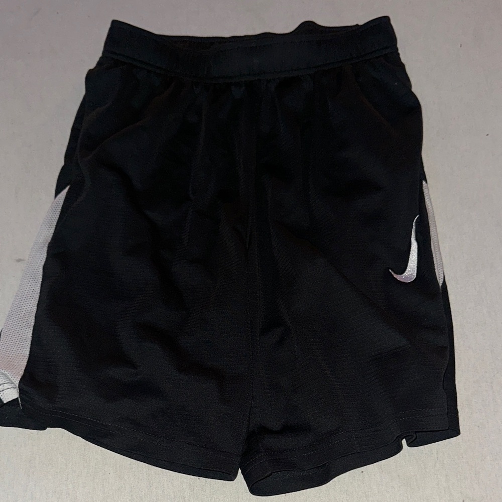 Kids Size L Nike Black Athletic Shorts